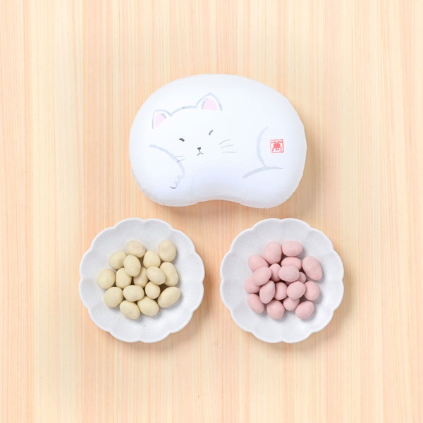 「まめや金澤萬久」かりっとちょこ豆　ホワイト＆いちご（豆箱入り）【おまとめ便対象】