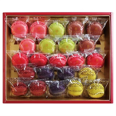 ｢ダロワイヨ｣季節のマカロン入り詰め合わせ(計23個入)