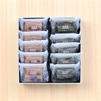 《能登応援》「まめや金澤萬久」わらび餅のバウム10個入(桜&抹茶)【おまとめ便対象】