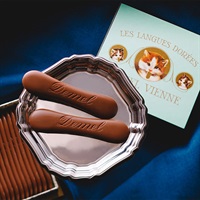 「デメル」ソリッドチョコ猫ラベル ミルク(105g)※お届け日のご指定がない場合は【2/5～14のいずれか】にお届けいたします。